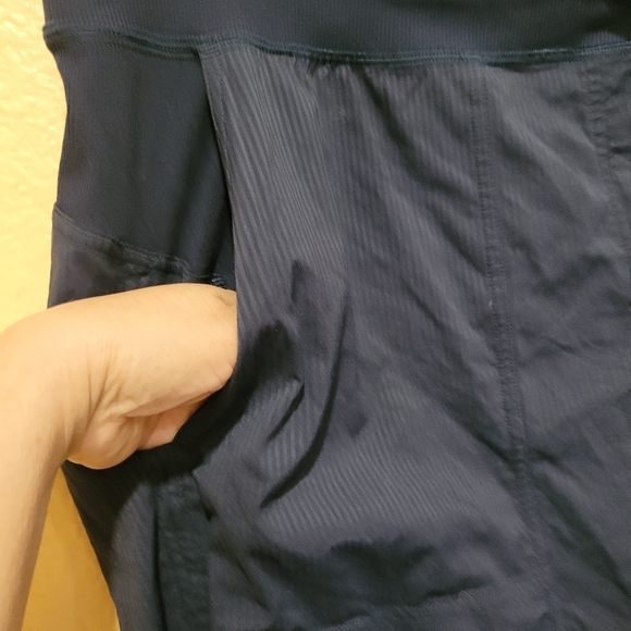 Lululemon pants - Picture 8 of 11